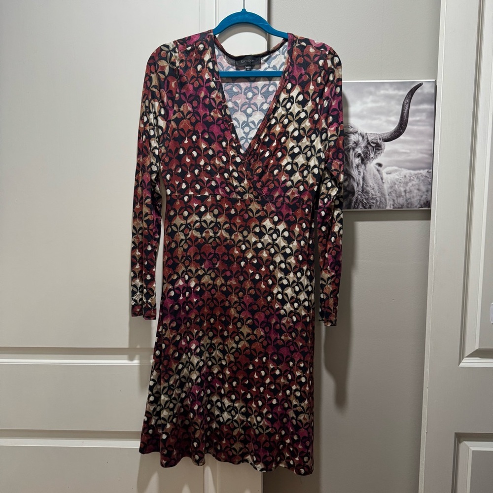 Elegant V-Neck Patterned Dress